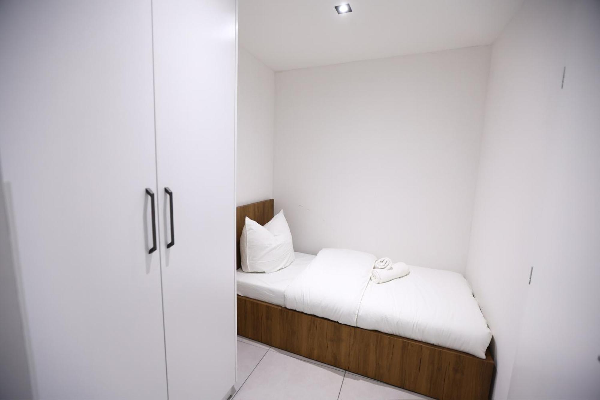 Apartament Jam *